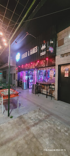 Biff's Burger — attractions